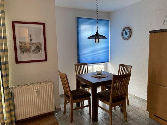 Haus-Olymp-Apartement-01-Kuehlungsborn-Nur-50-M-Bis-Zum-Strand-Ca-50-M2-2-Raeume-Sehr-Gepflegt Exterior photo